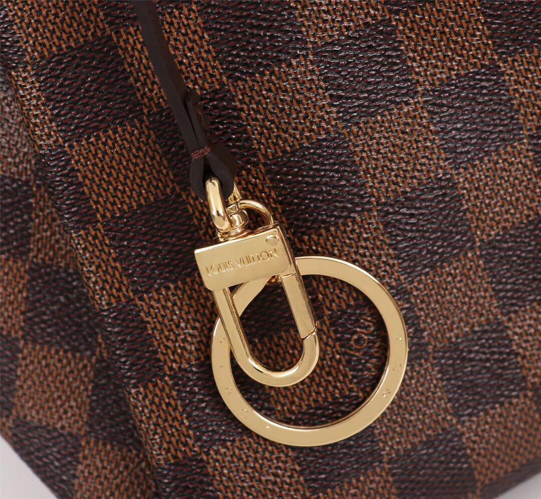 Louis Vuitton Artsy Bag