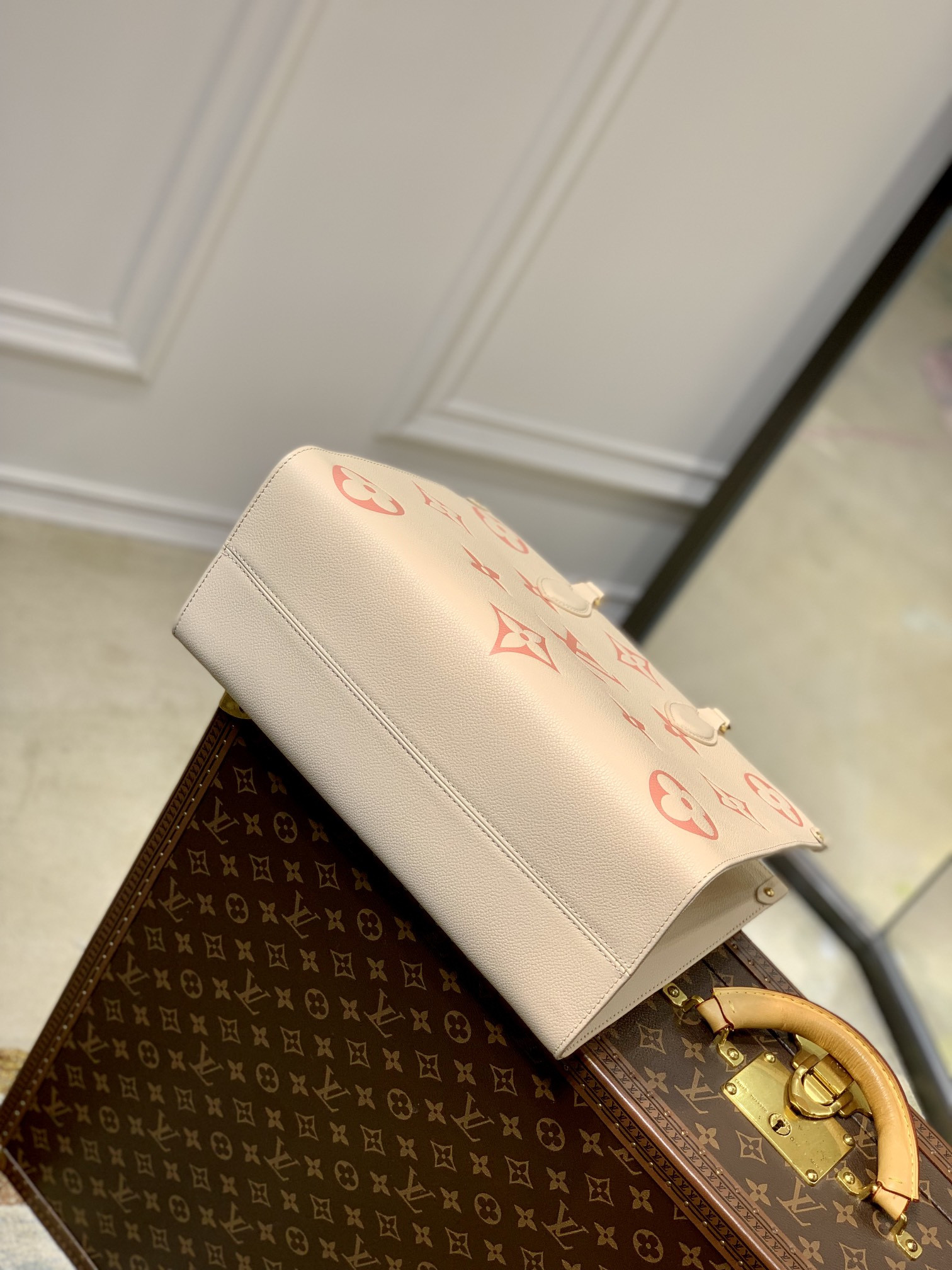 Louis Vuitton Onthego Bag