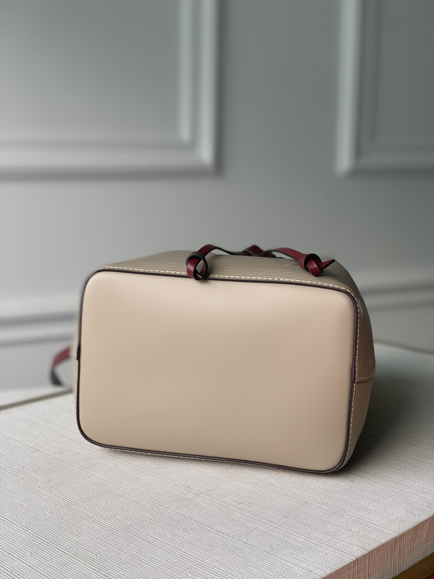 Louis Vuitton Néonoé Bag