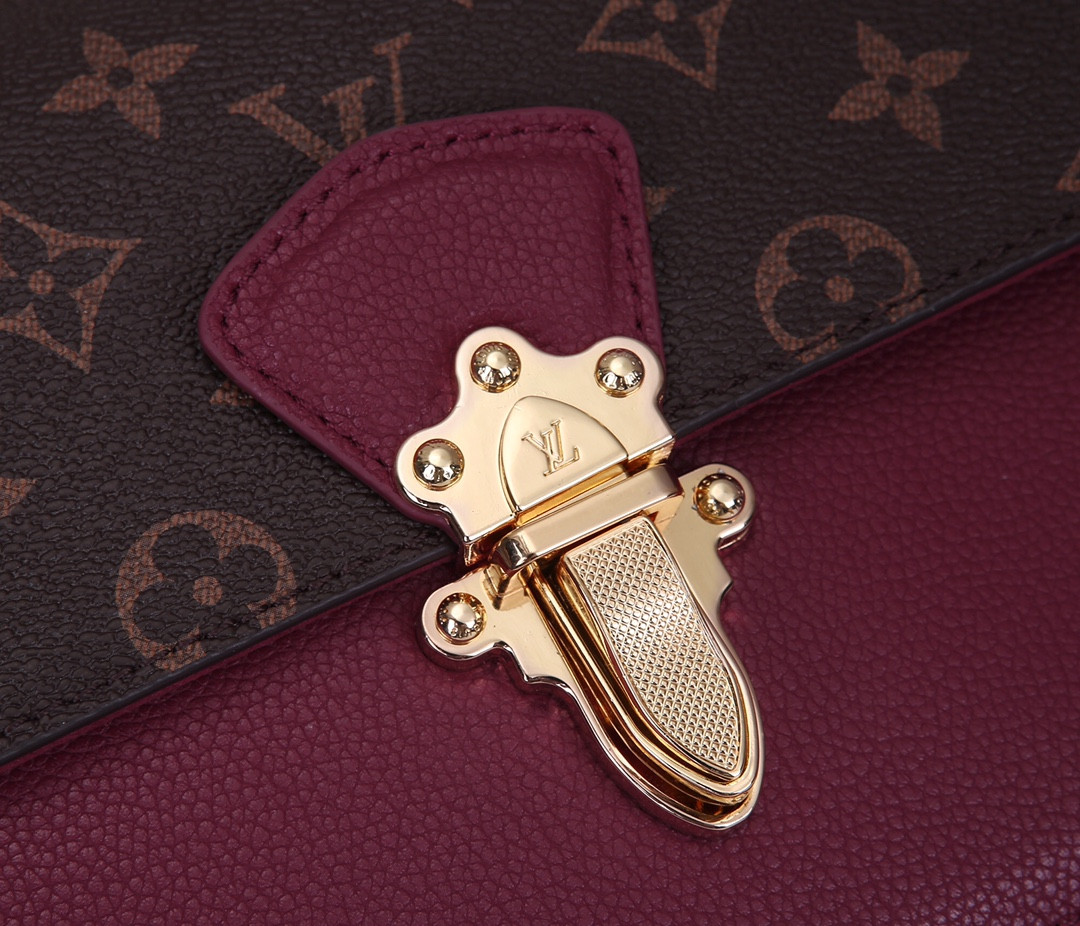 Louis Vuitton Victoire Bag