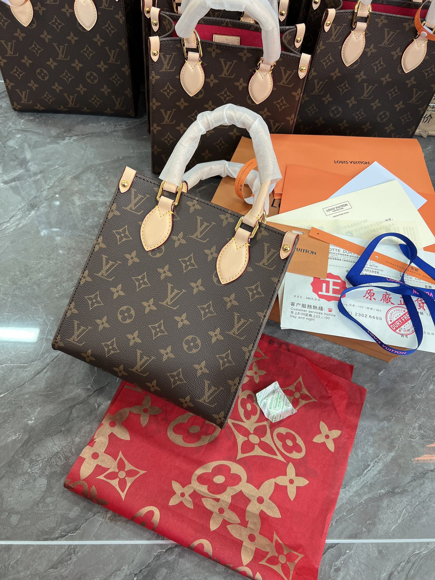 Louis Vuitton Carry It| Bag