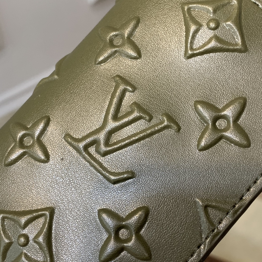 Louis Vuitton Slender Bag
