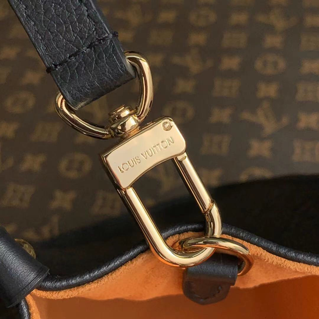 Louis Vuitton Onthego Bag