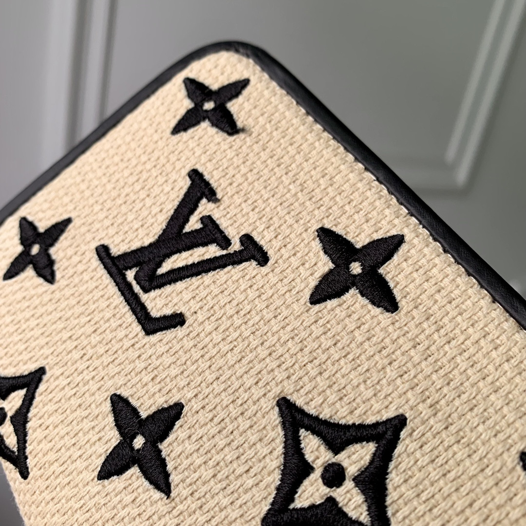 Louis Vuitton Zippy Bag