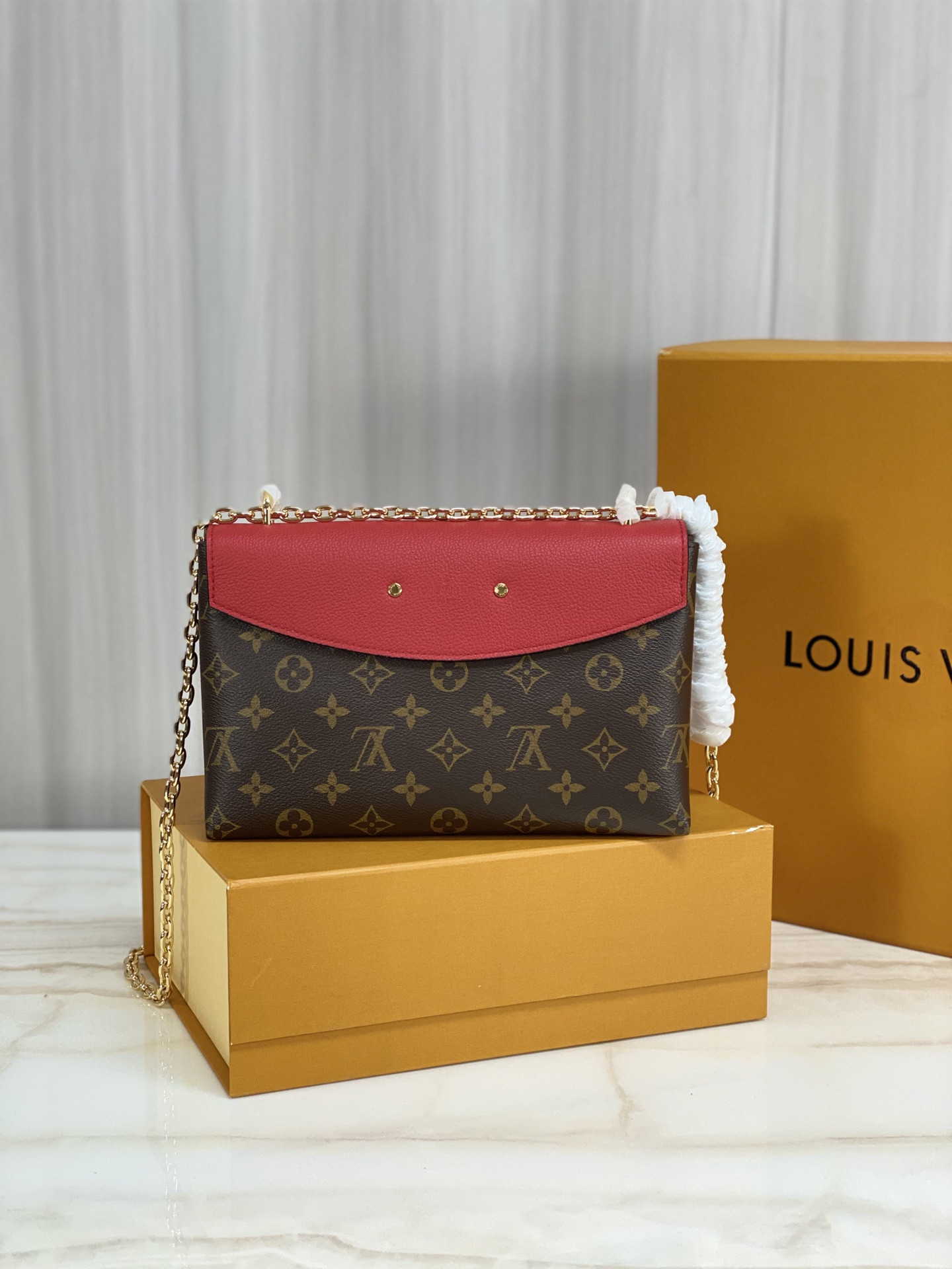 Louis Vuitton Saint Placide Chain Bag