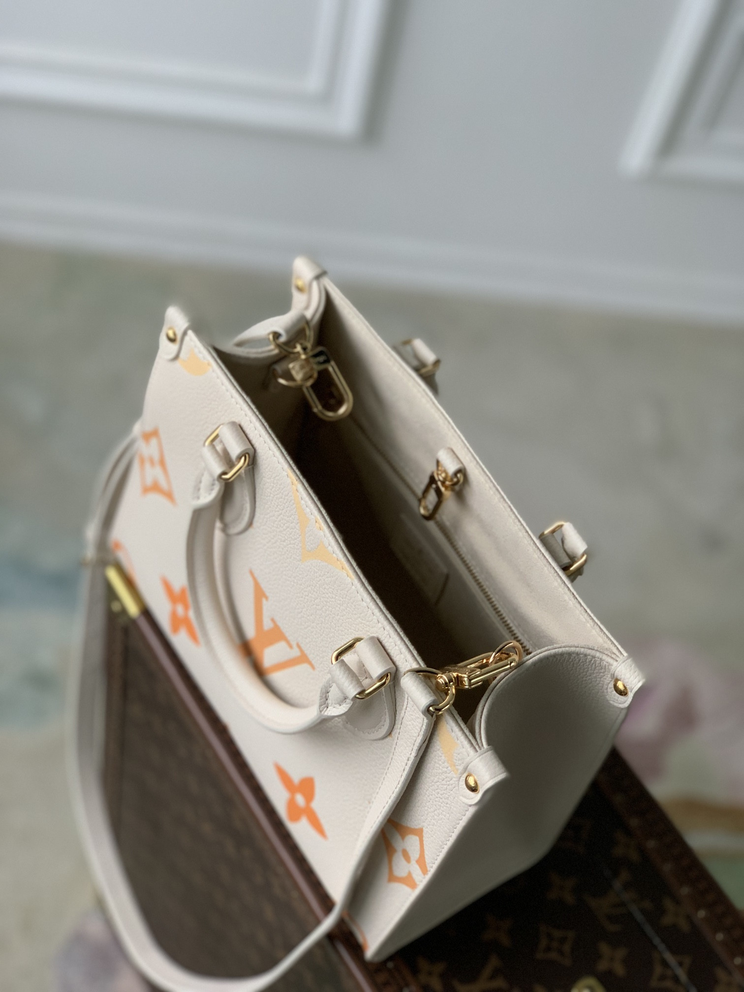 Louis Vuitton Onthego Bag