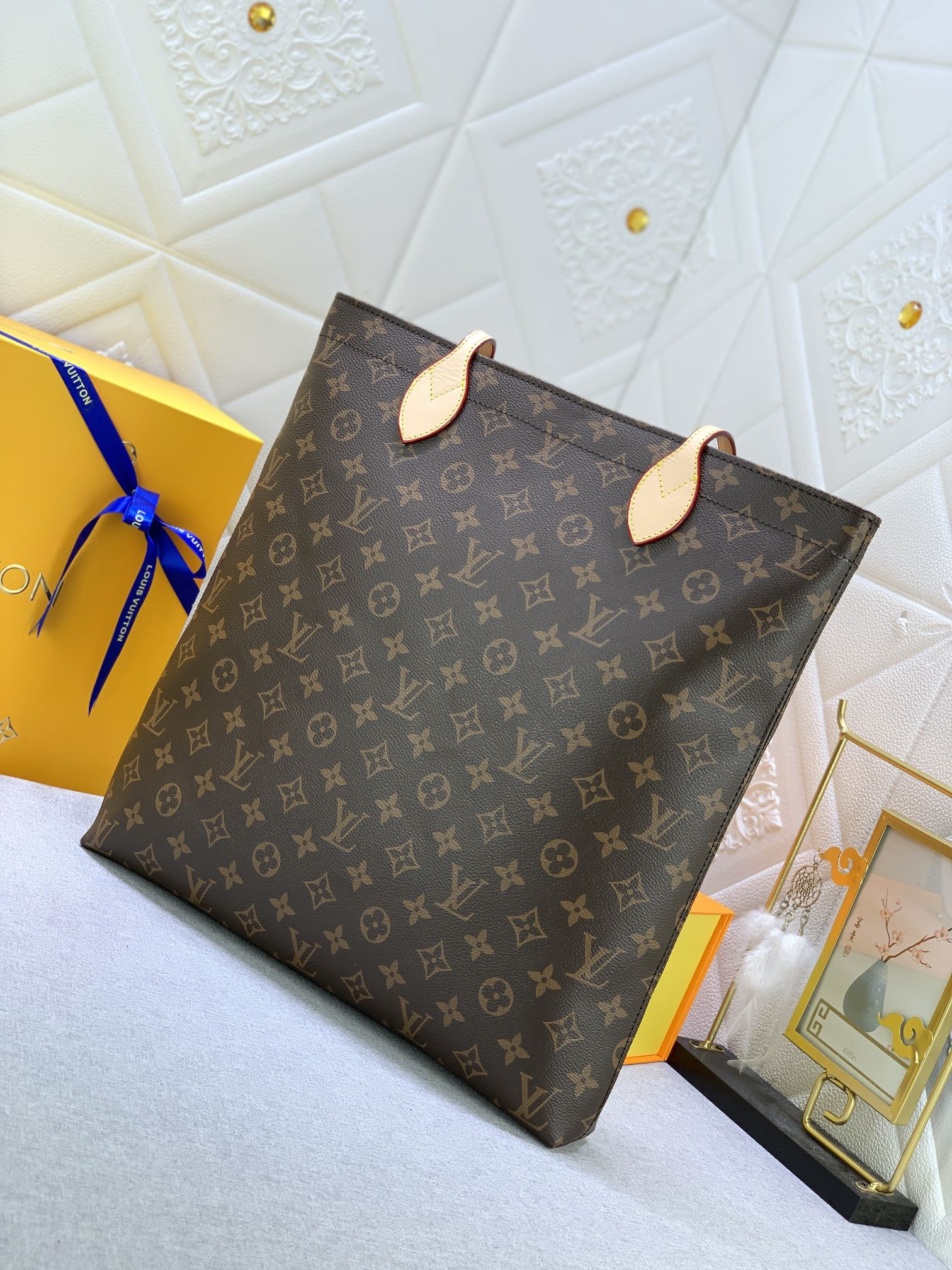 Louis Vuitton Carry It| Bag