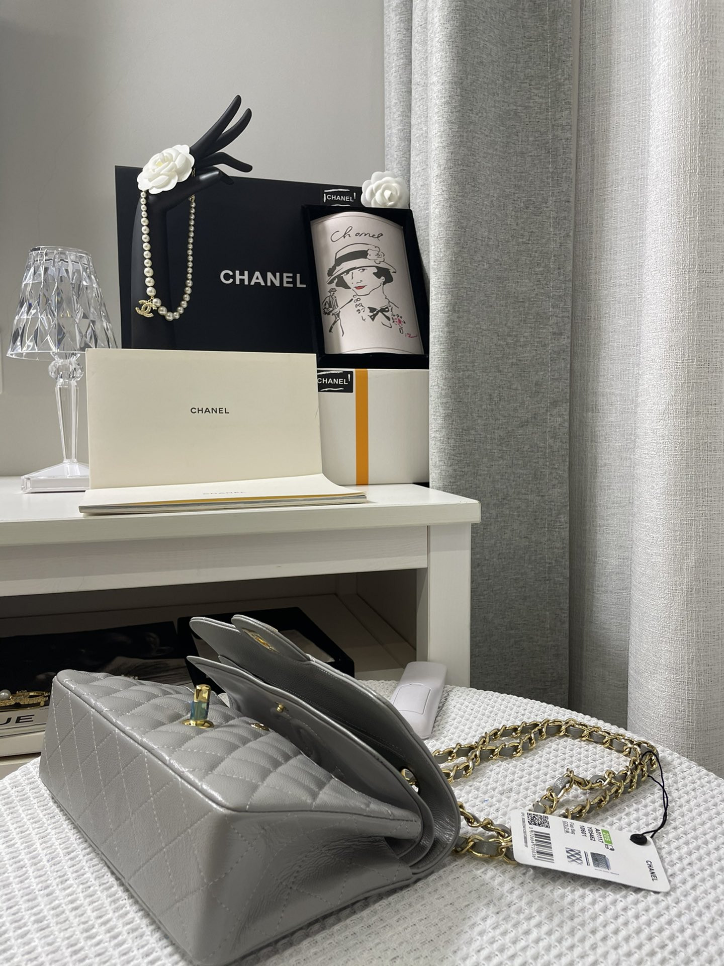 Chanle Small Classic Handbag Gold Hardware