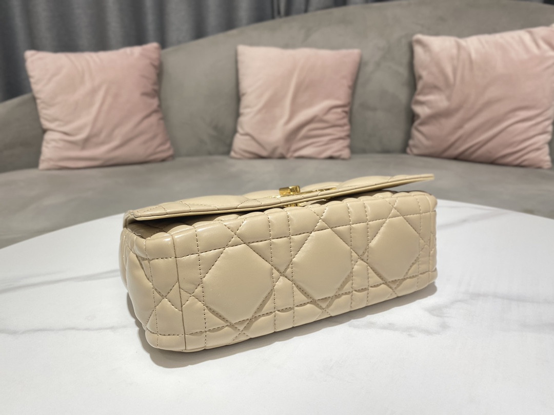 Medium Dior Caro Bag