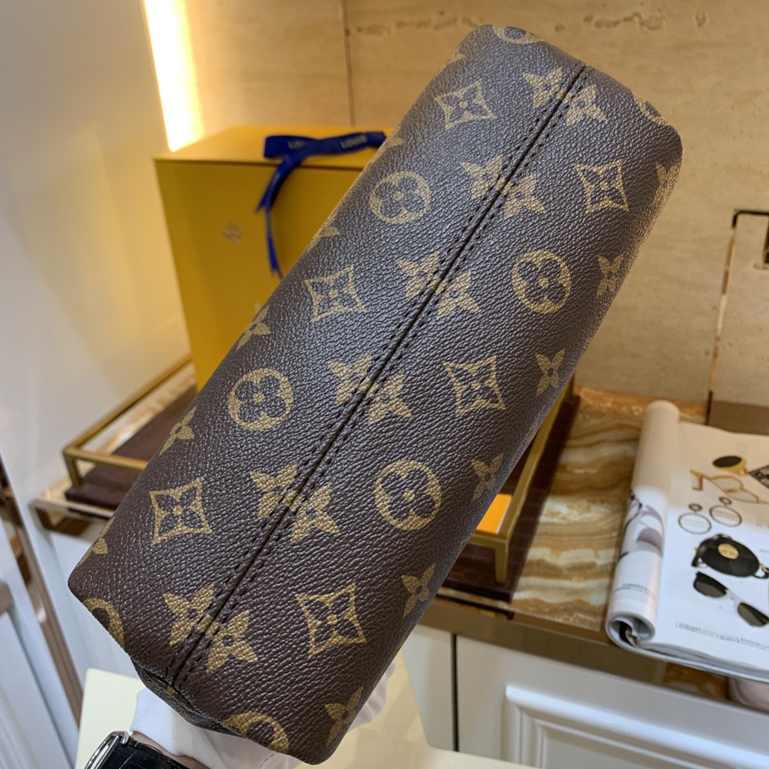 Louis Vuitton Croisette Bag