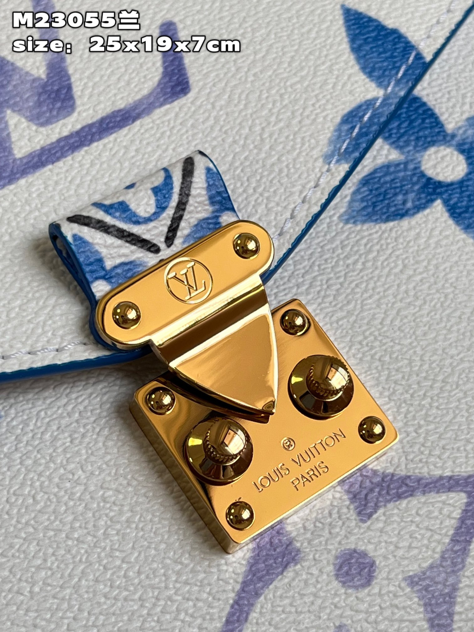 Louis Vuitton Pochette Metis Bag