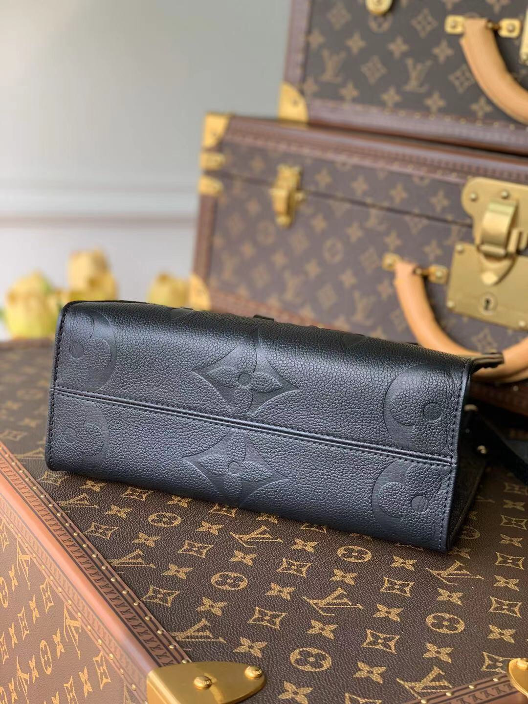 Louis Vuitton Onthego Bag
