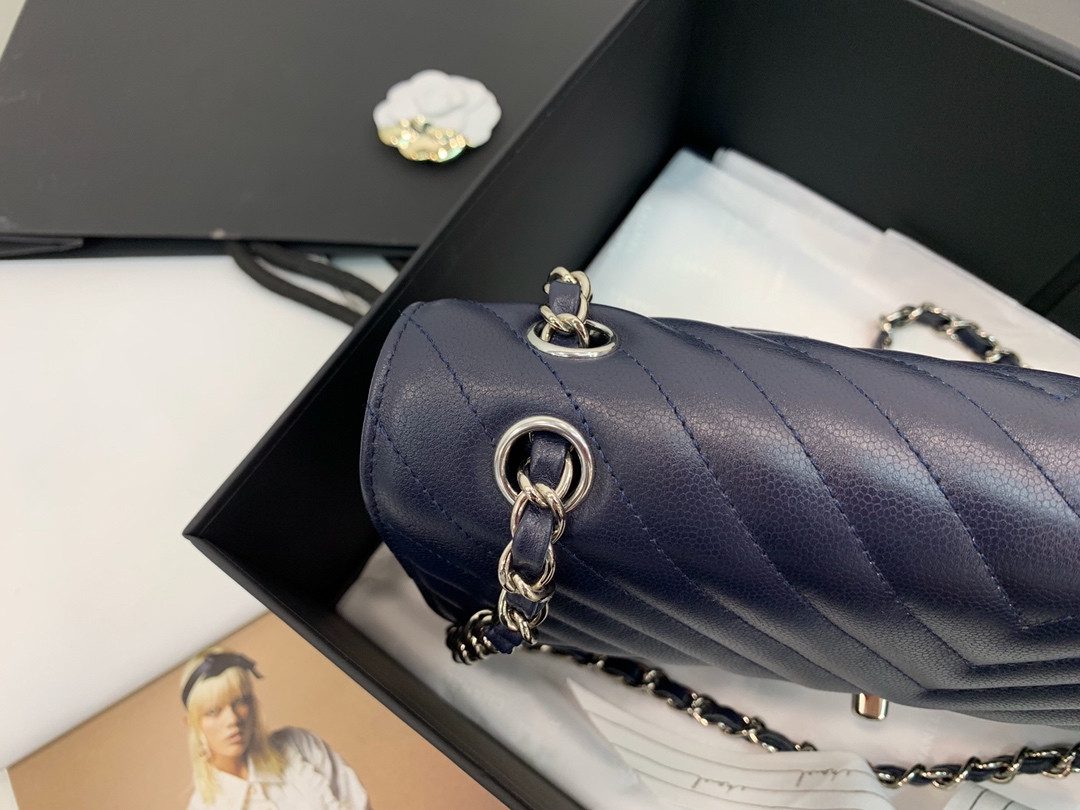 Chanle Classic Flap Bag With Chevron Quilting-lambskin Leather