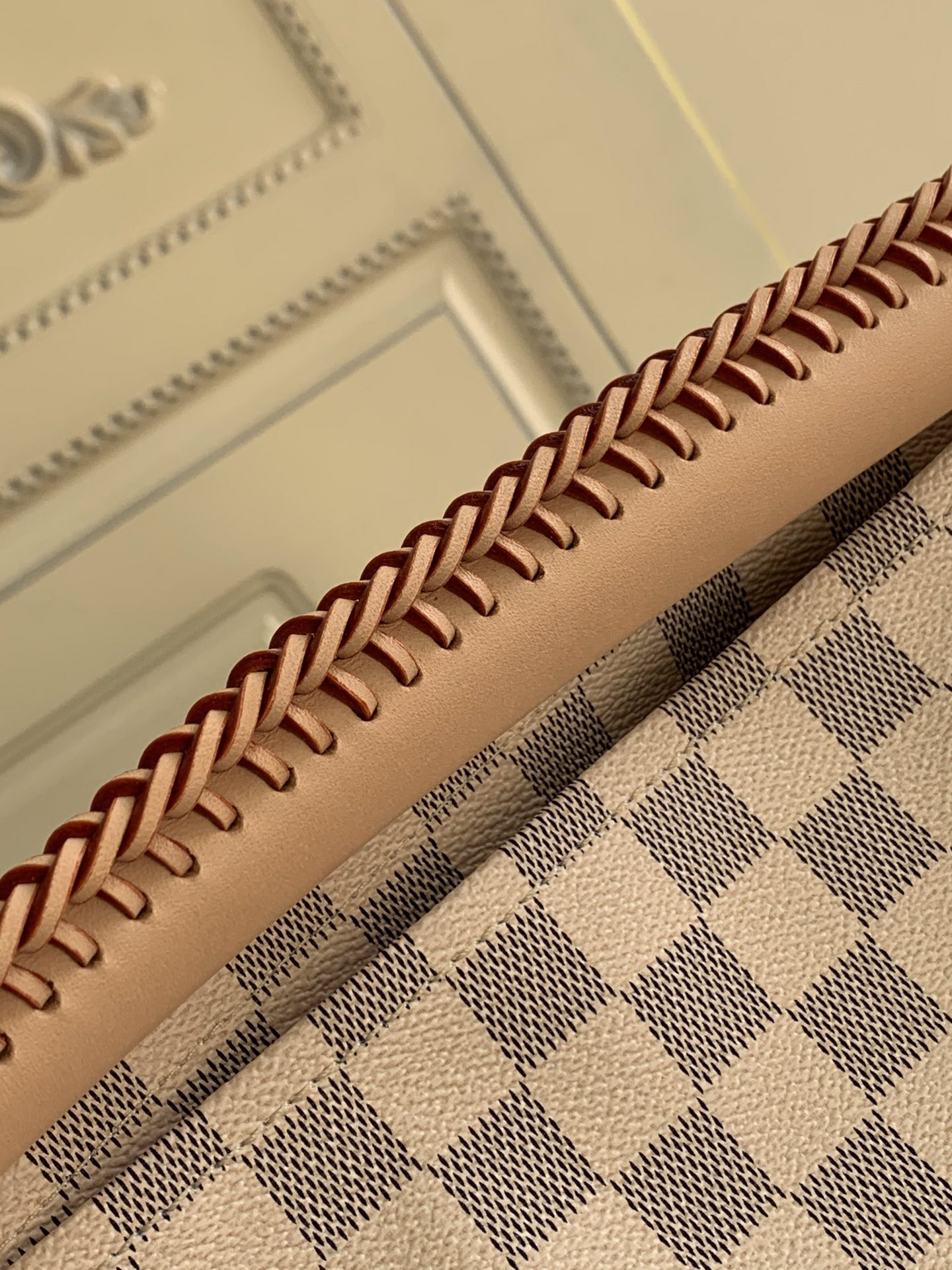 Louis Vuitton Artsy Bag