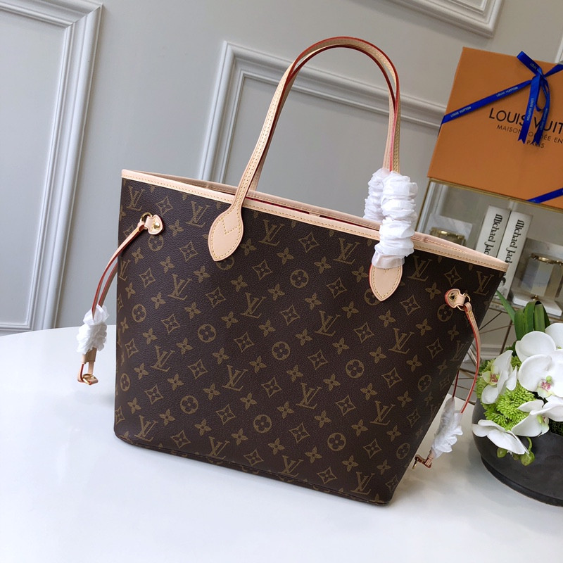 Louis Vuitton Neverfull Bag