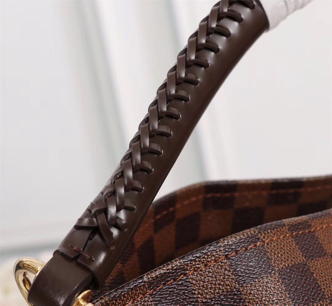 Louis Vuitton Artsy Bag