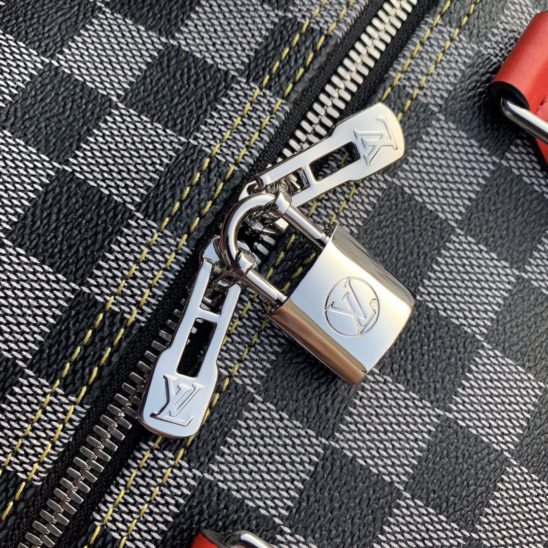 Louis Vuitton Speedy Bandoulière Bag