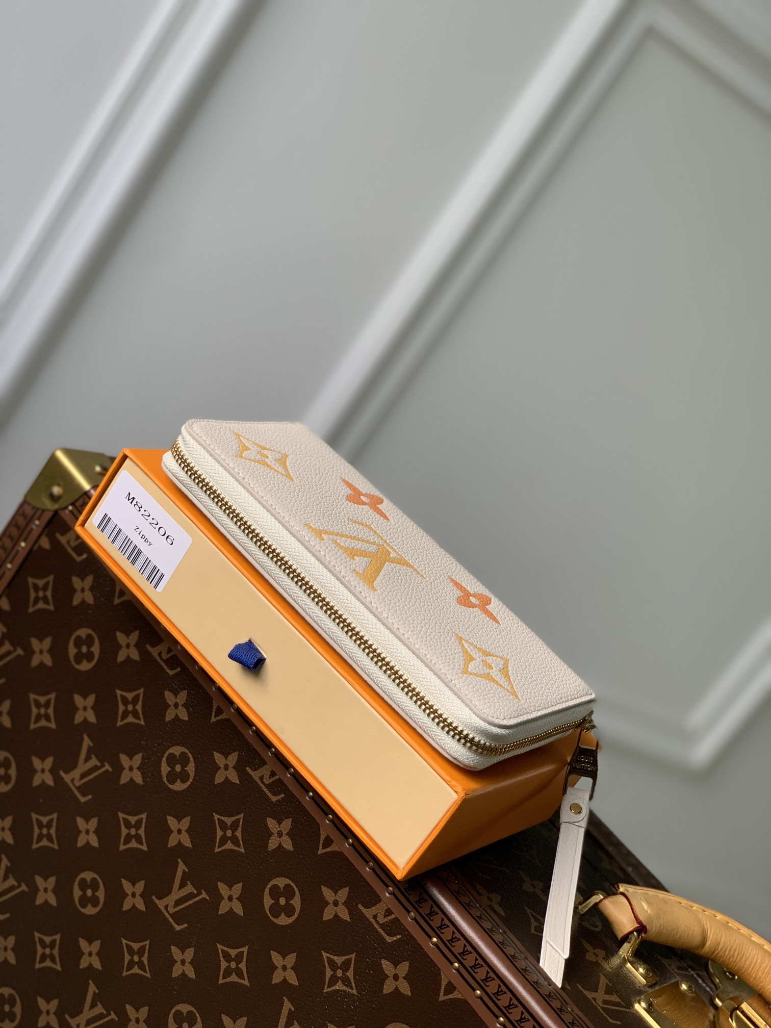 Louis Vuitton Zippy Wallet Bag