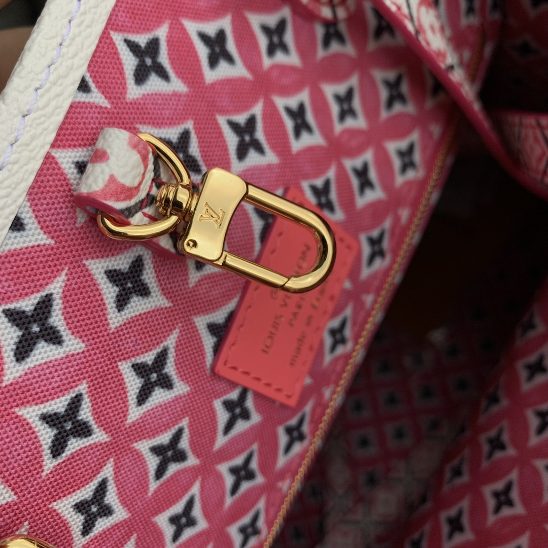 Louis Vuitton Onthego Bag