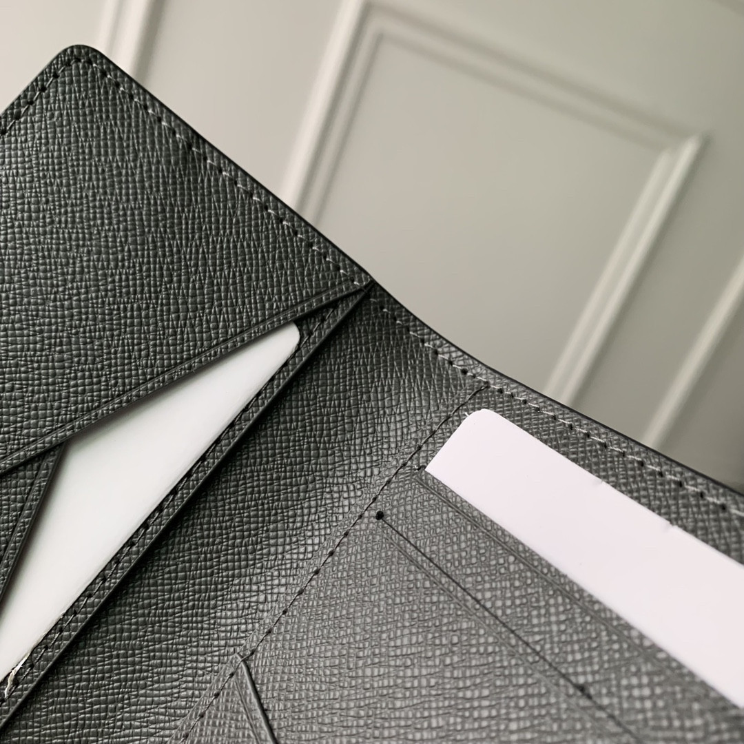 Louis Vuitton Yk Zippy Bag