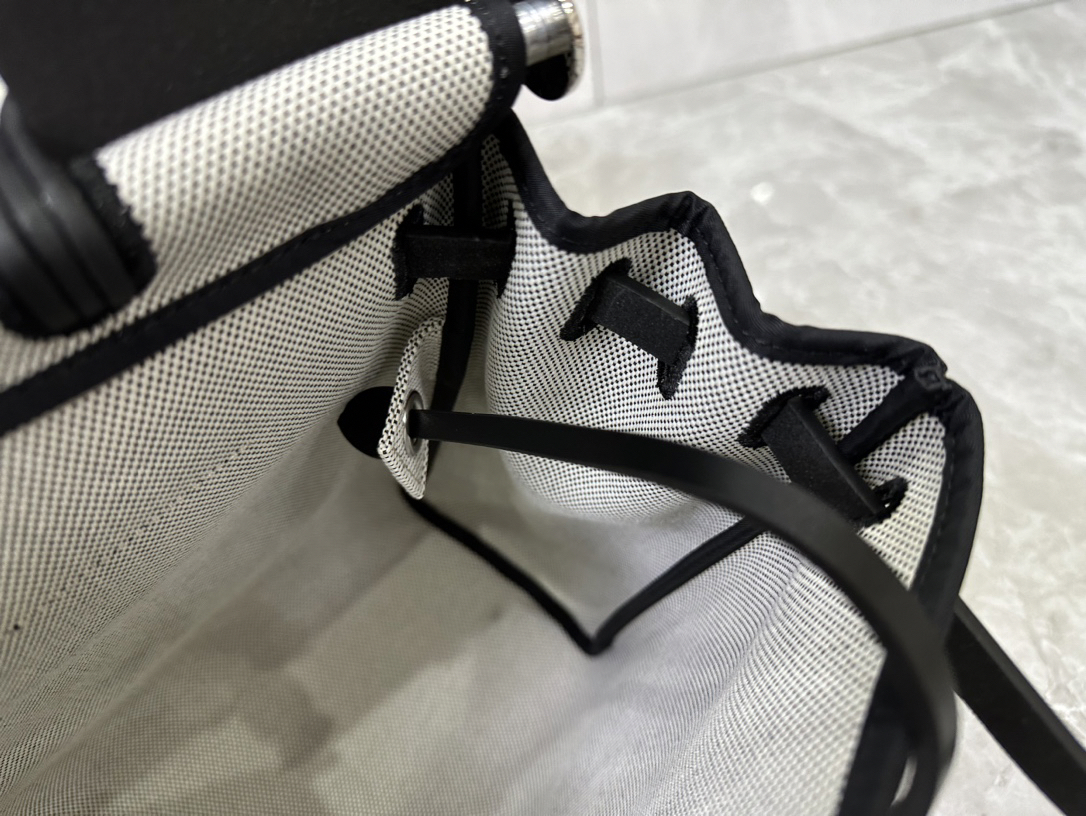 Hermès limited edition color matching Herbag Size: 31cm