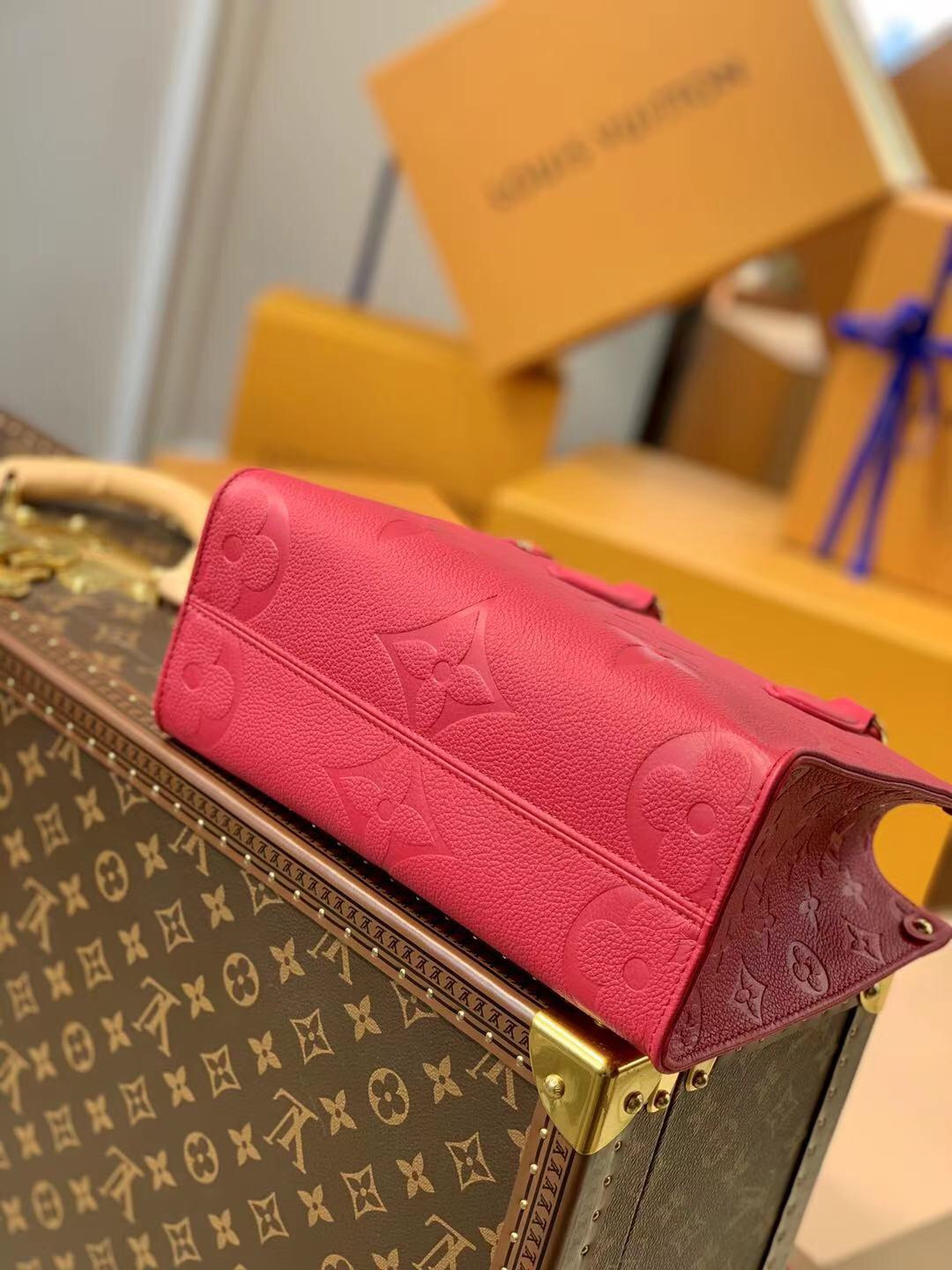 Louis Vuitton Onthego Bag