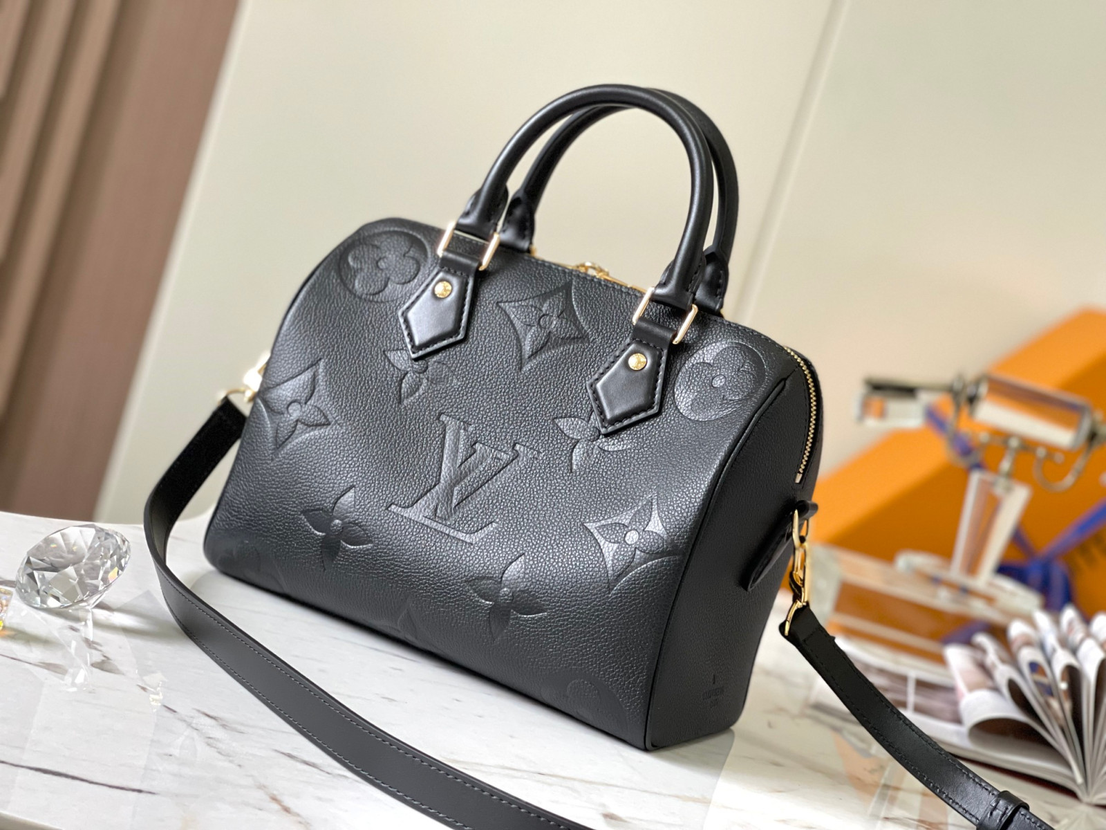 Louis Vuitton Speedy Bandoulière 25 Bag