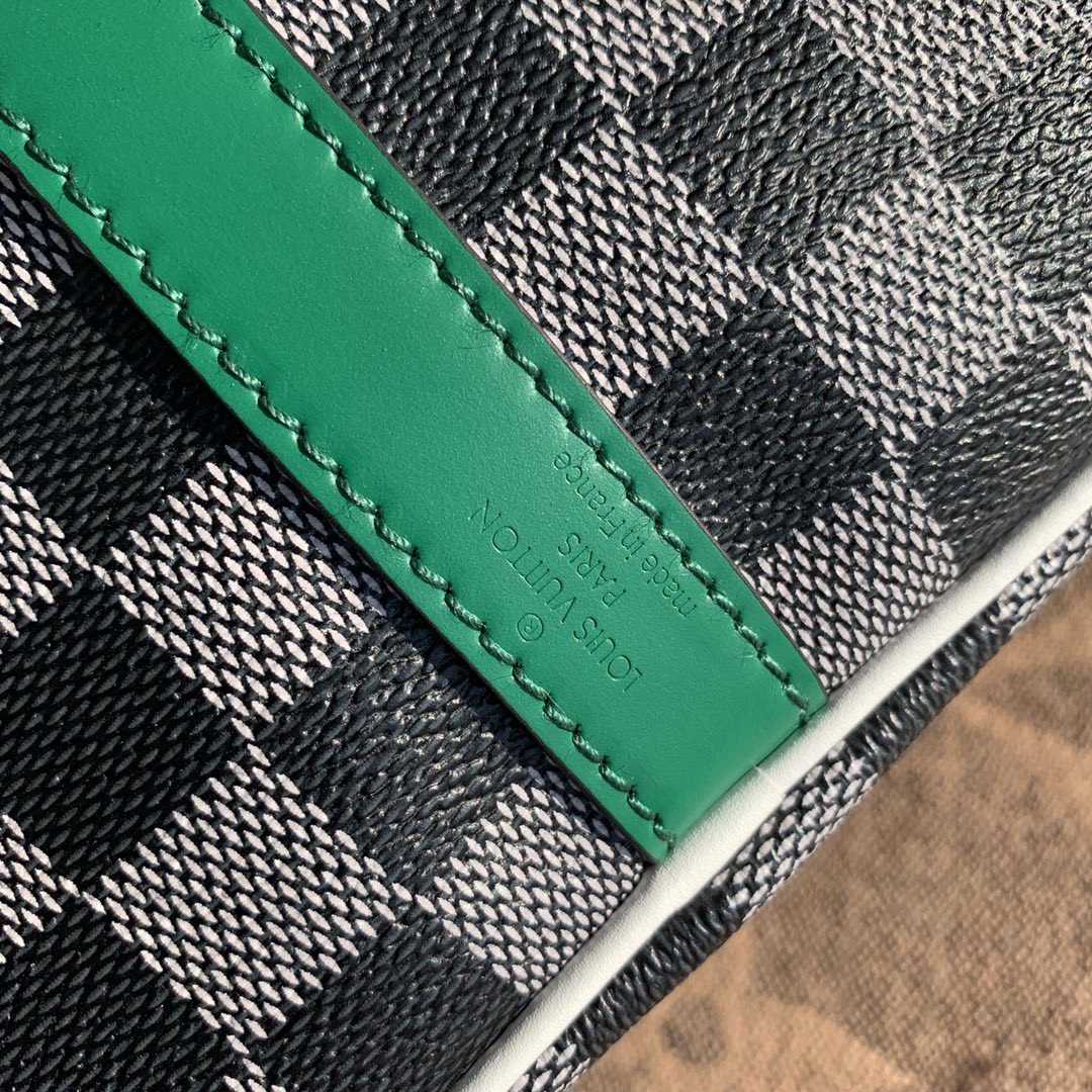 Louis Vuitton Speedy Bandoulière Bag