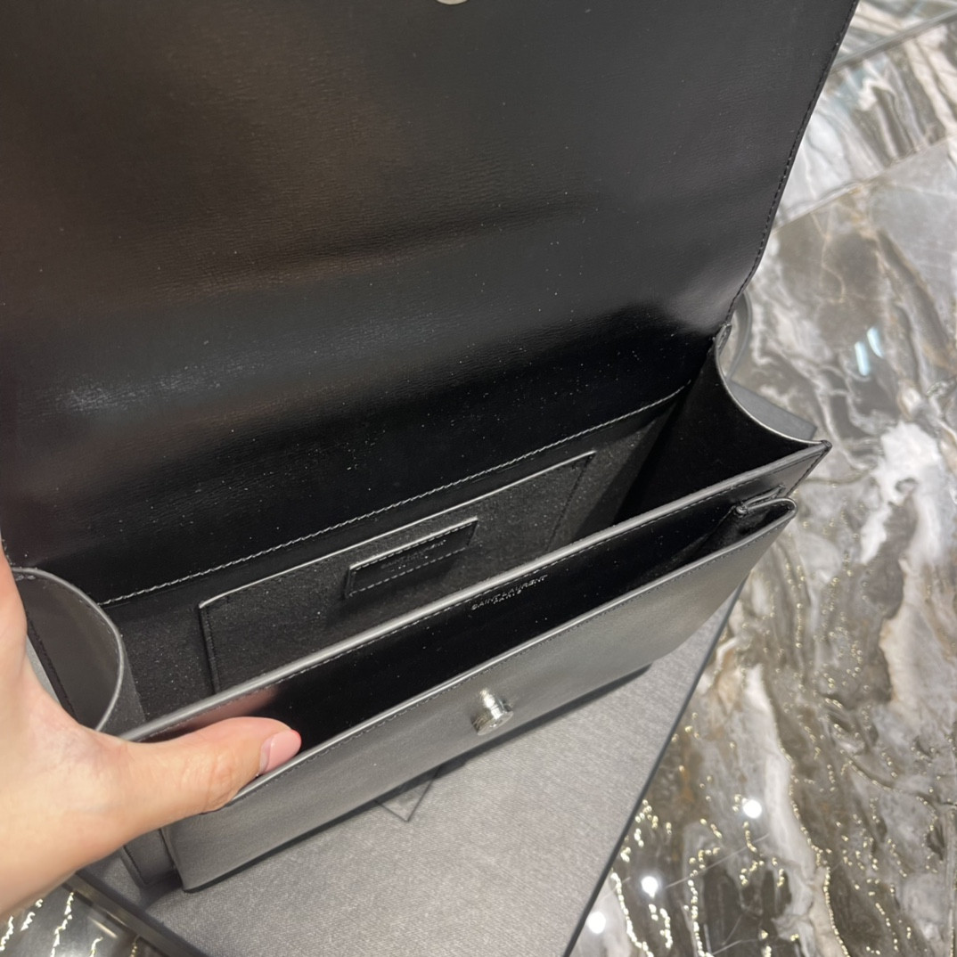 Ysl Sunset Medium Top Handle In Smooth Leather