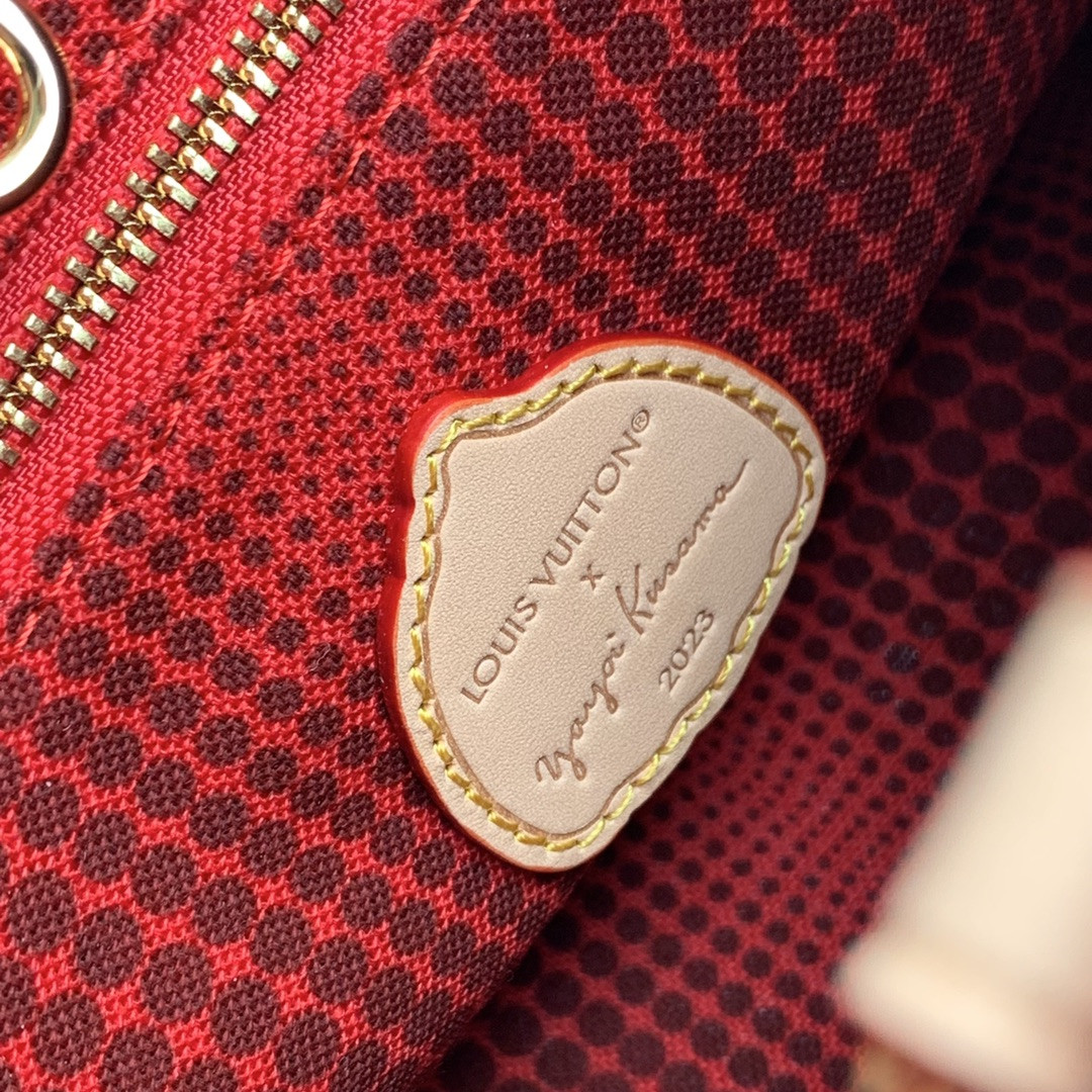 Louis Vuitton Onthego Bag