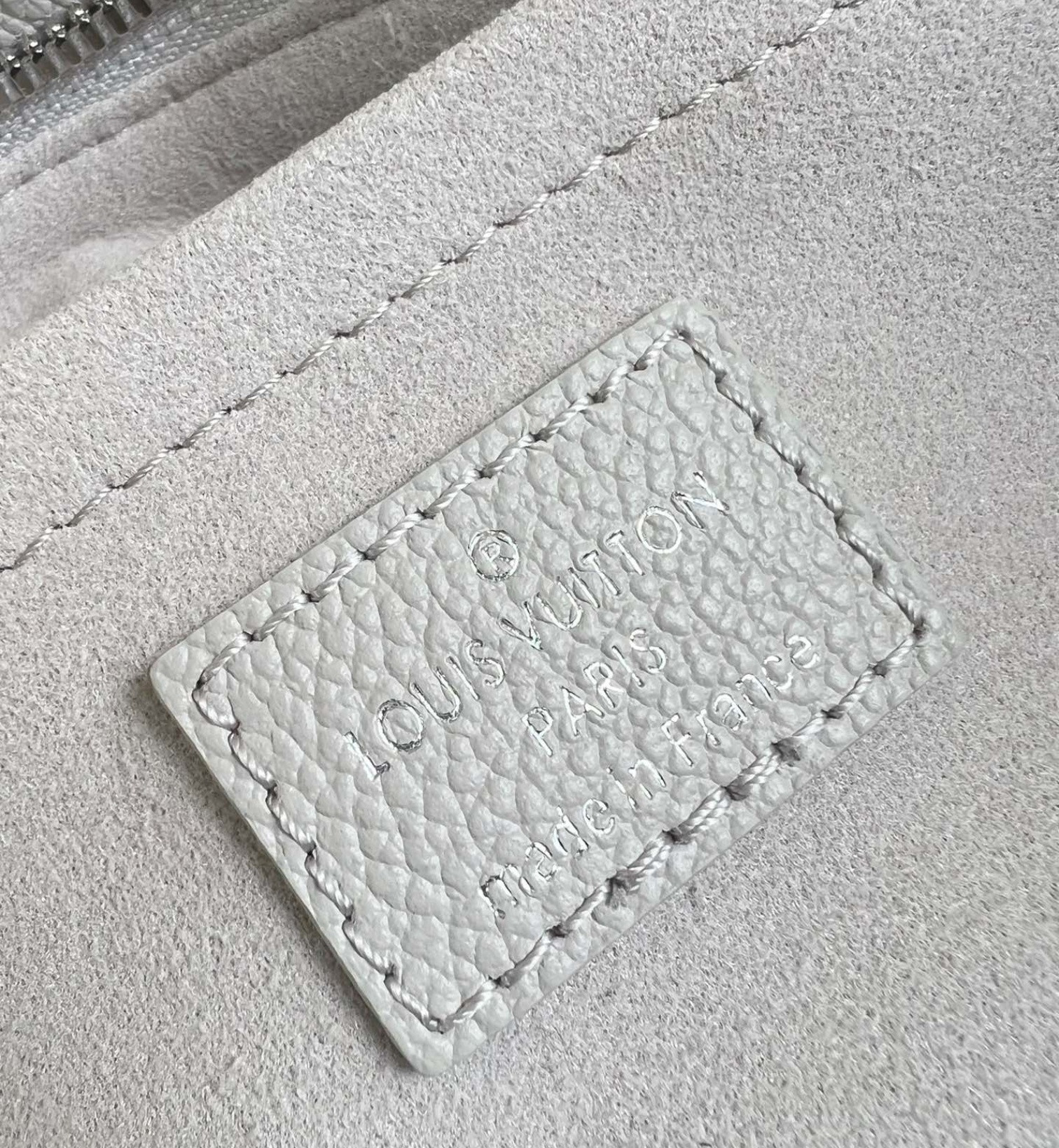 Louis Vuitton Onthego East West Handbag