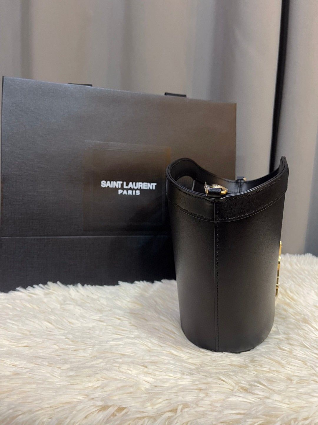 YSL LEATHER New Edition Basket Smooth Tote Bag Style: 791069 Size: 29x19.5x10CM