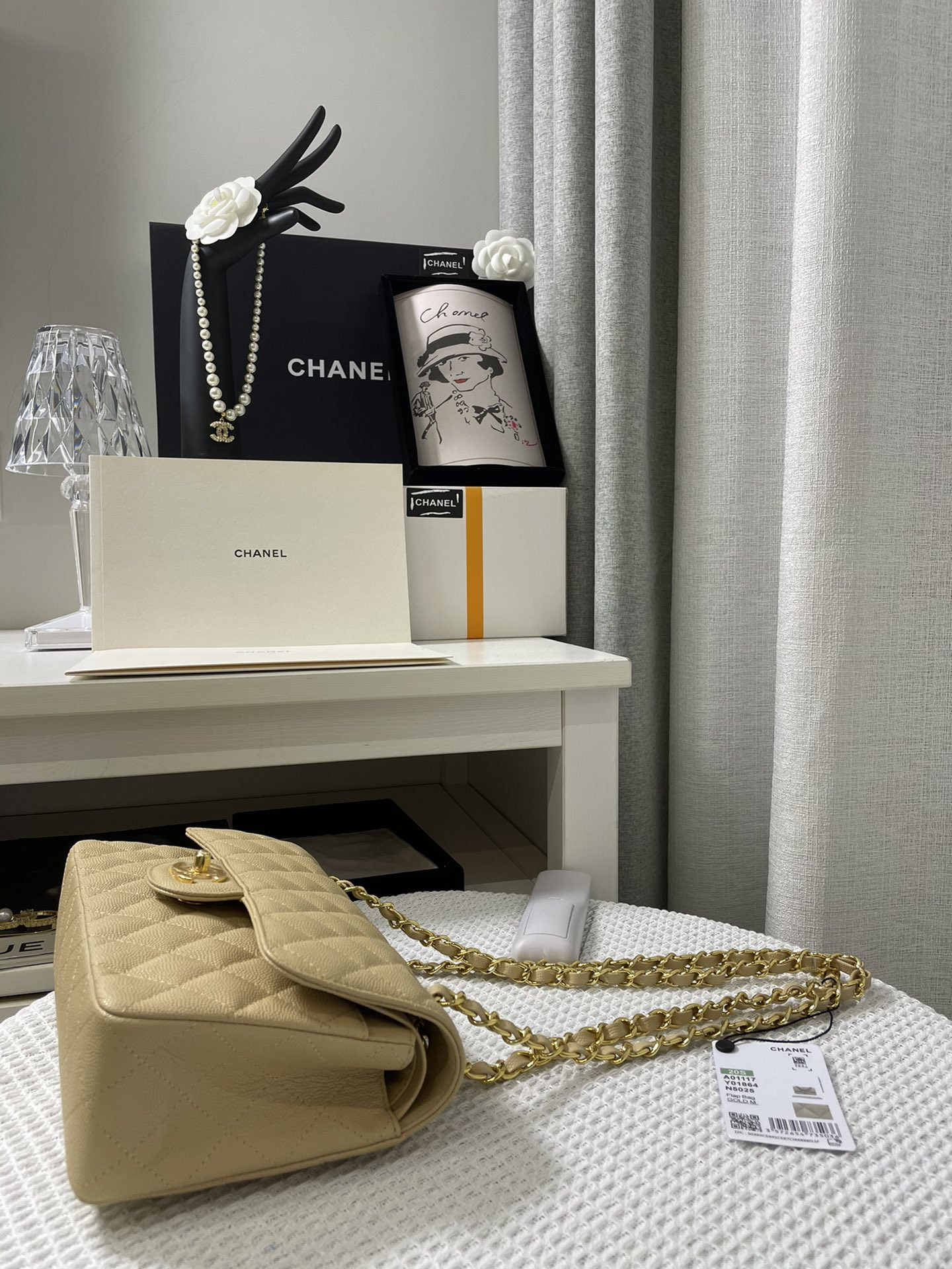 Chanle Small Classic Handbag Gold Hardware