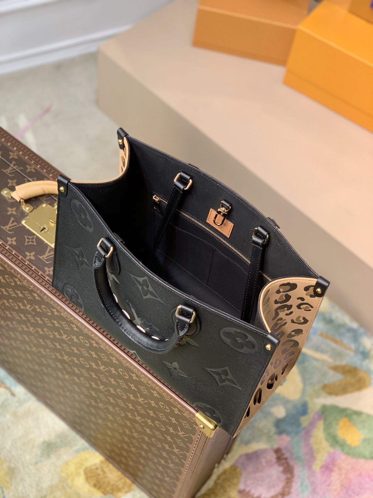 Louis Vuitton Onthego Bag