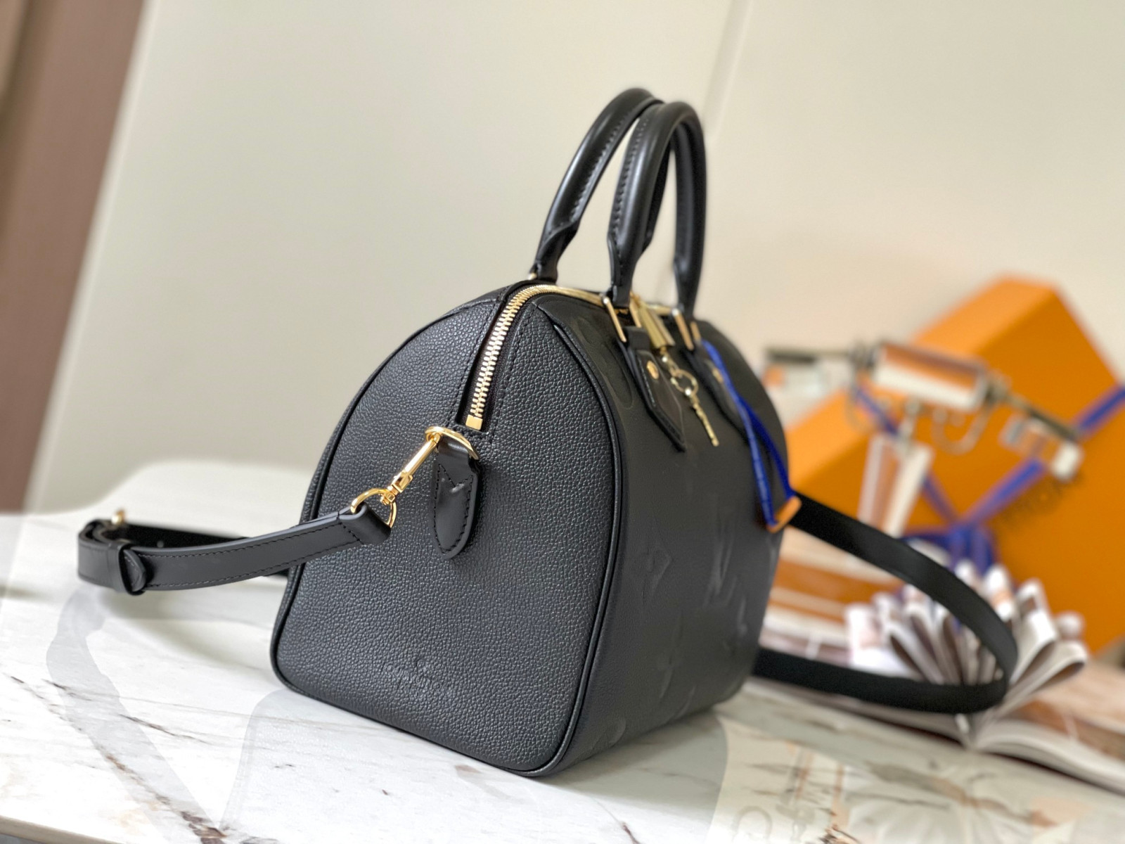 Louis Vuitton Speedy Bandoulière 25 Bag
