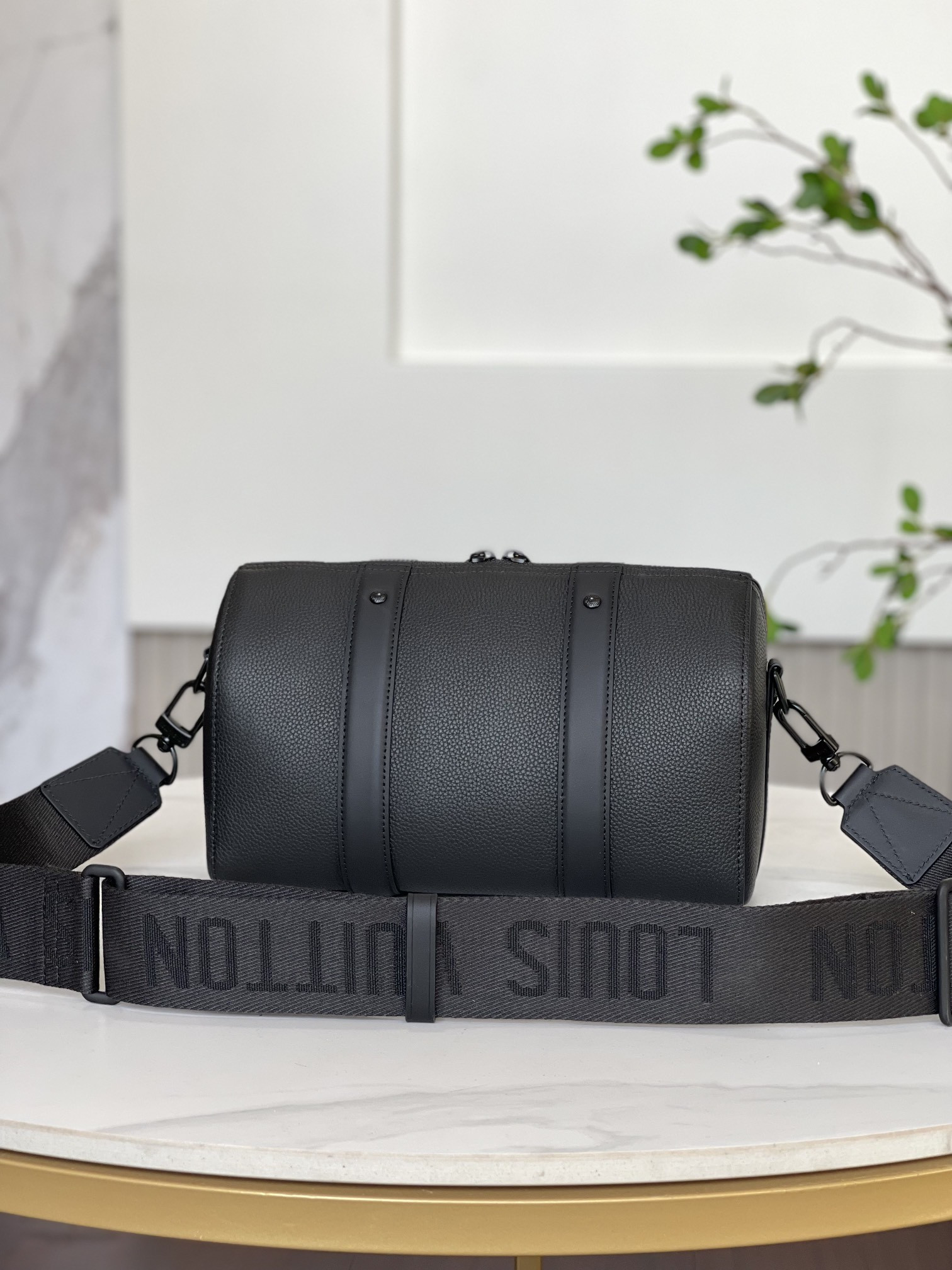 Louis Vuitton Speedy Bandoulière 25 Bag