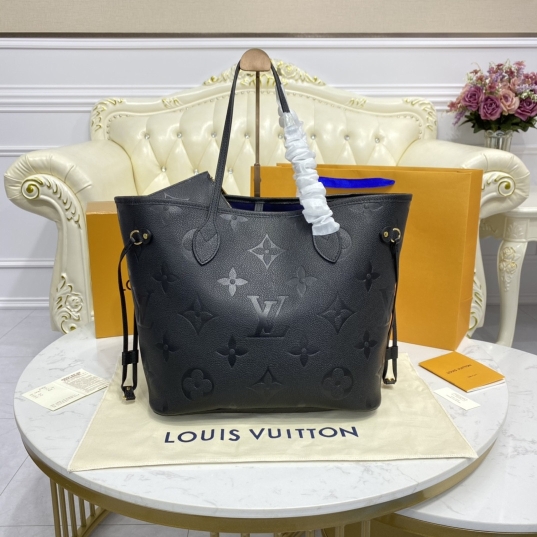 Louis Vuitton Neverfull Bag