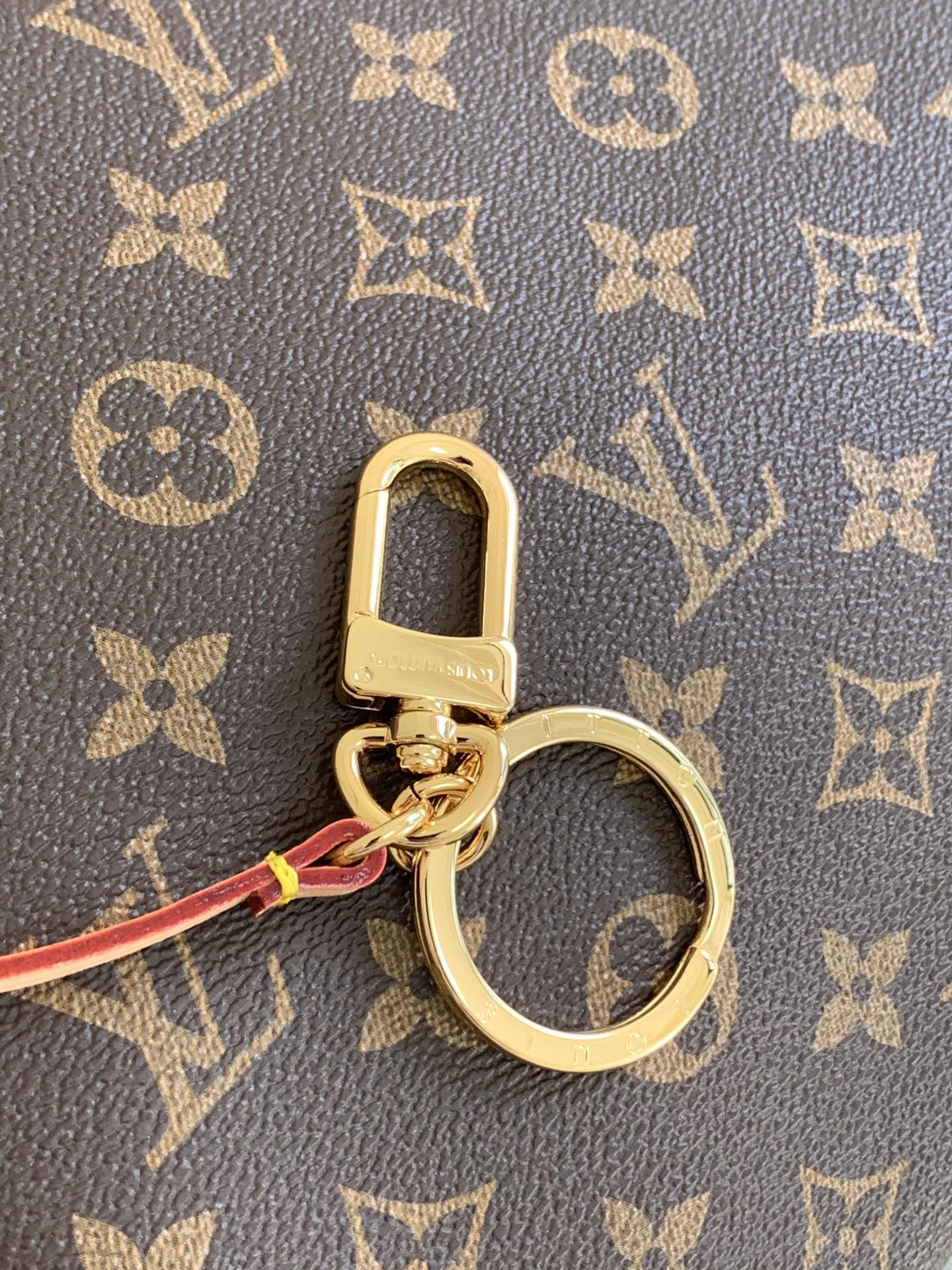 Louis Vuitton Artsy Bag