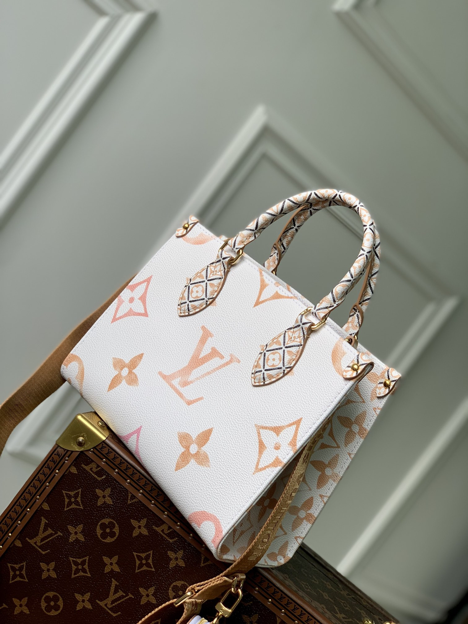 Louis Vuitton Onthego Bag