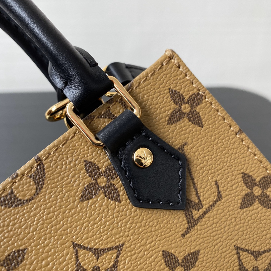 LV Petit sac plat bag