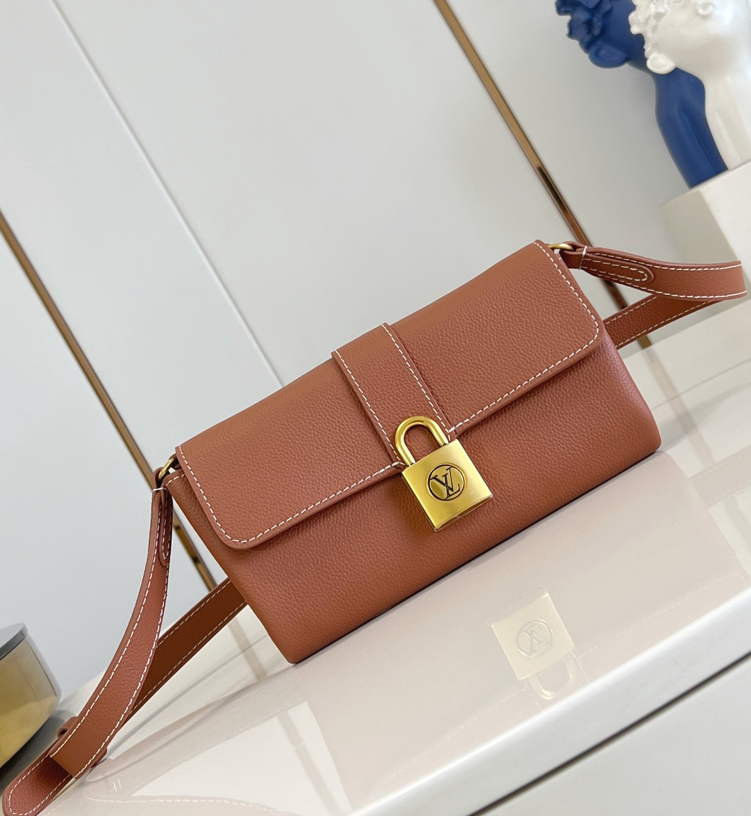 Louis Vuitton Wallet On Chain Handbag