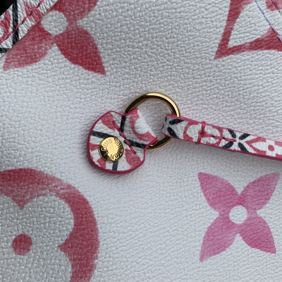 Louis Vuitton Neverfull Bag