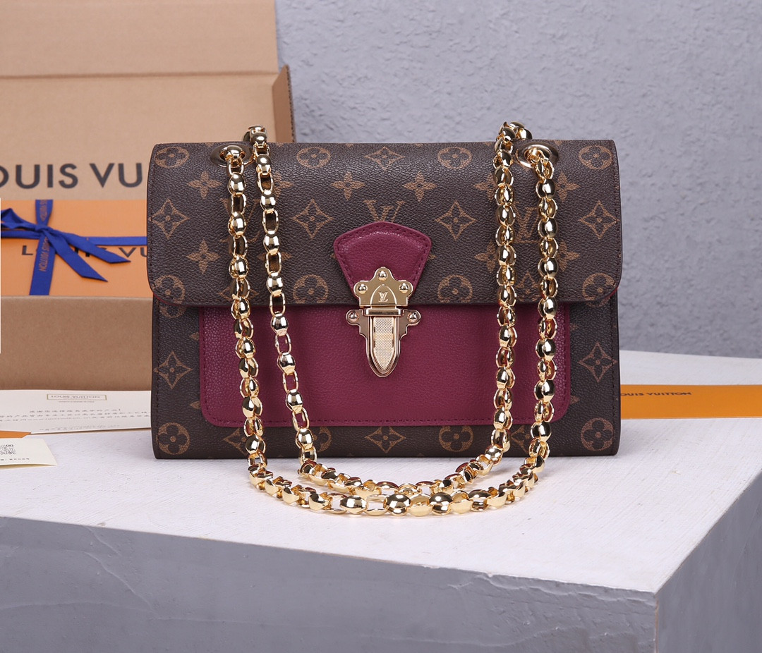 Louis Vuitton Victoire Bag