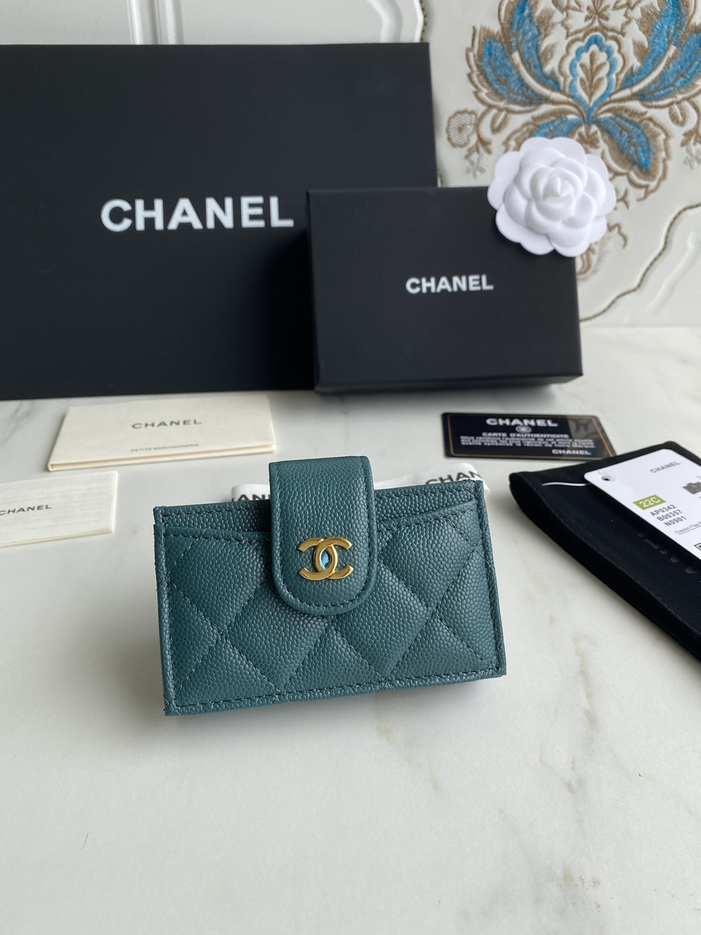 Chanle Flap Wallet