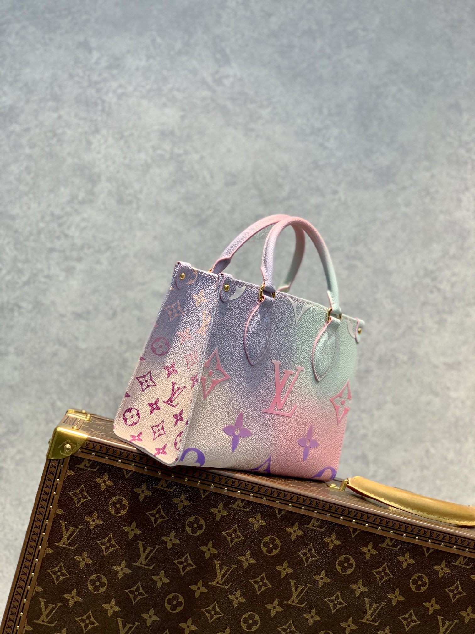 Louis Vuitton Onthego Bag
