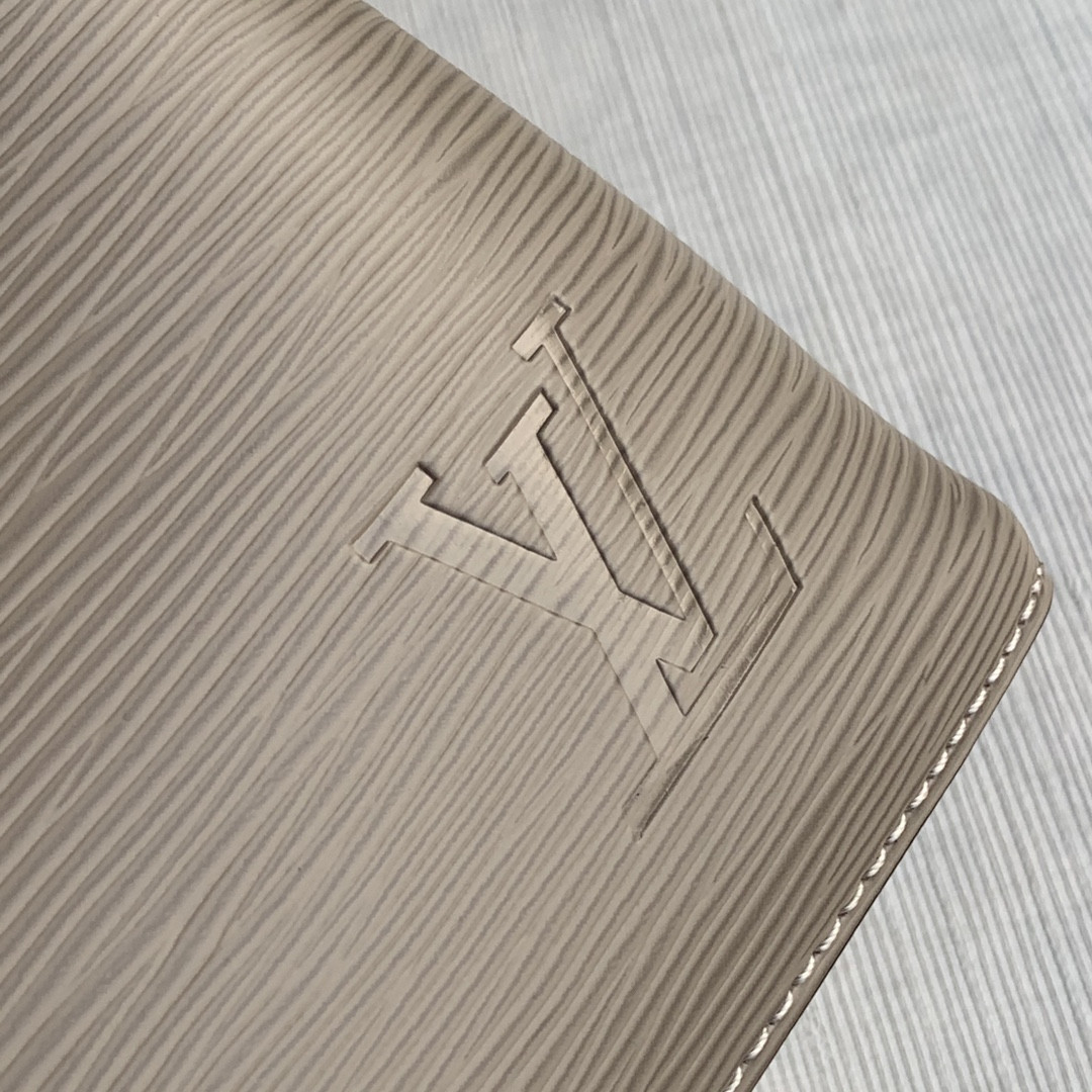 Louis Vuitton Néonoé Bag