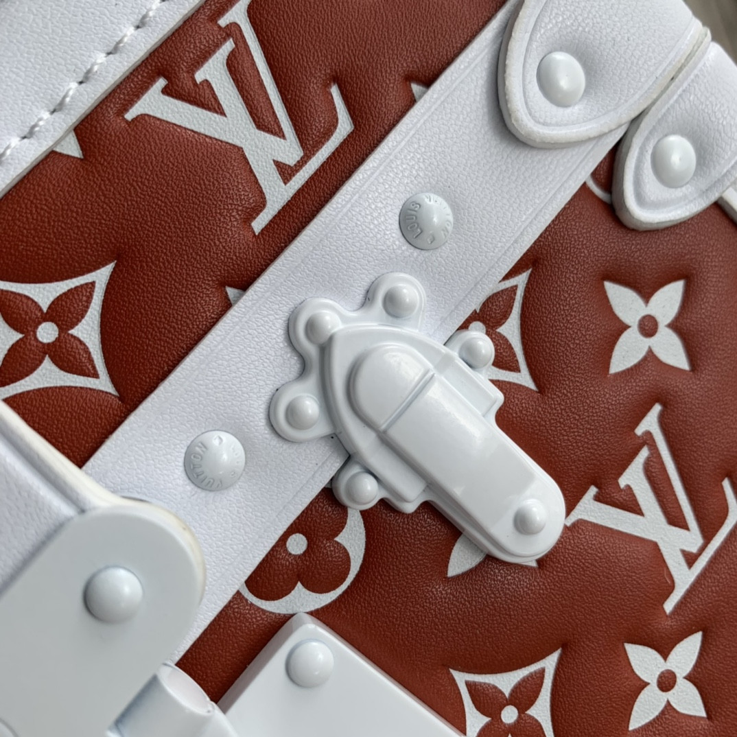 Louis Vuitton Odéon Bag