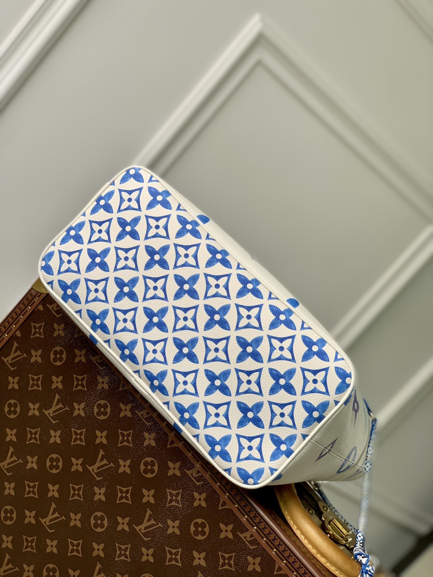 Louis Vuitton Neverfull Bag