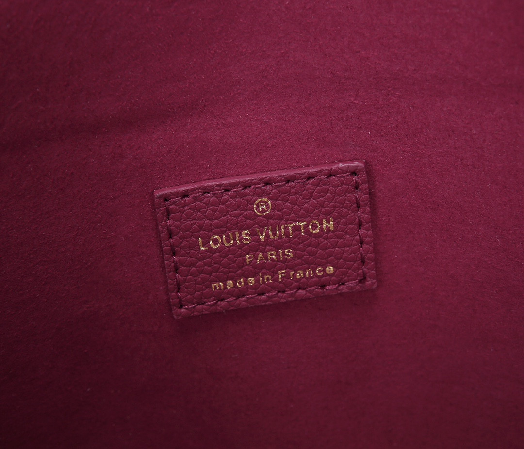 Louis Vuitton Victoire Bag