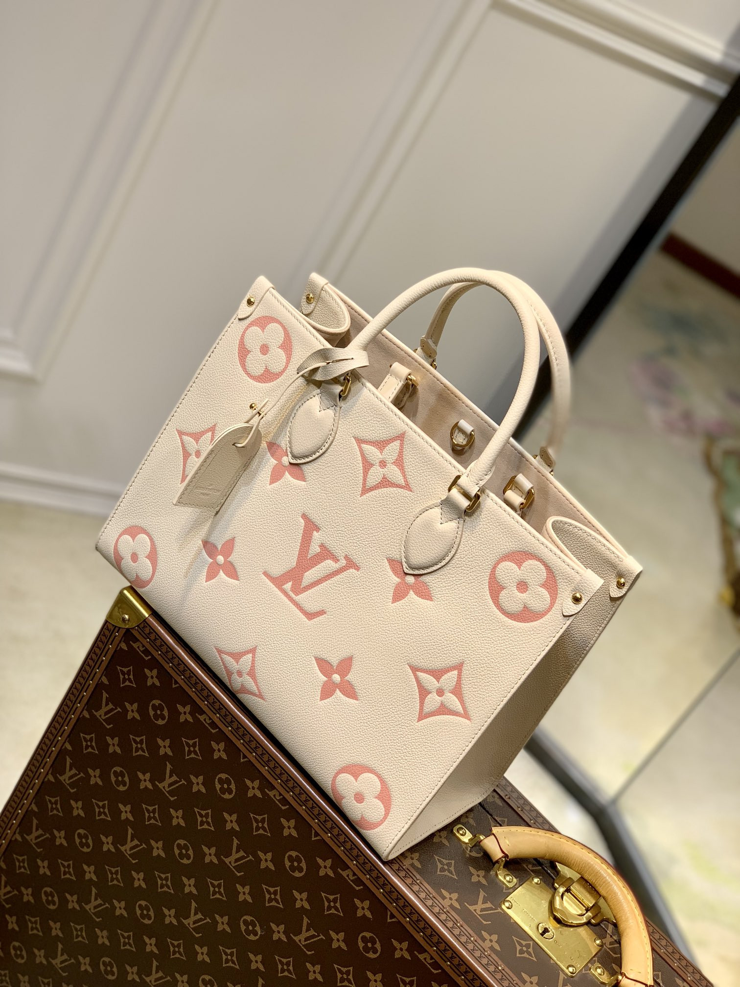 Louis Vuitton Onthego Bag